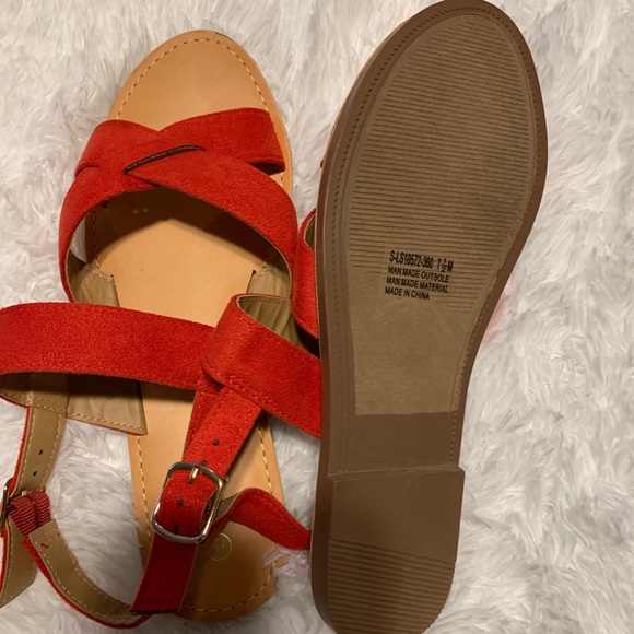 🆕Rouge Helium Red Women Crisscrossed Front Sandal - Picture 12 of 16
